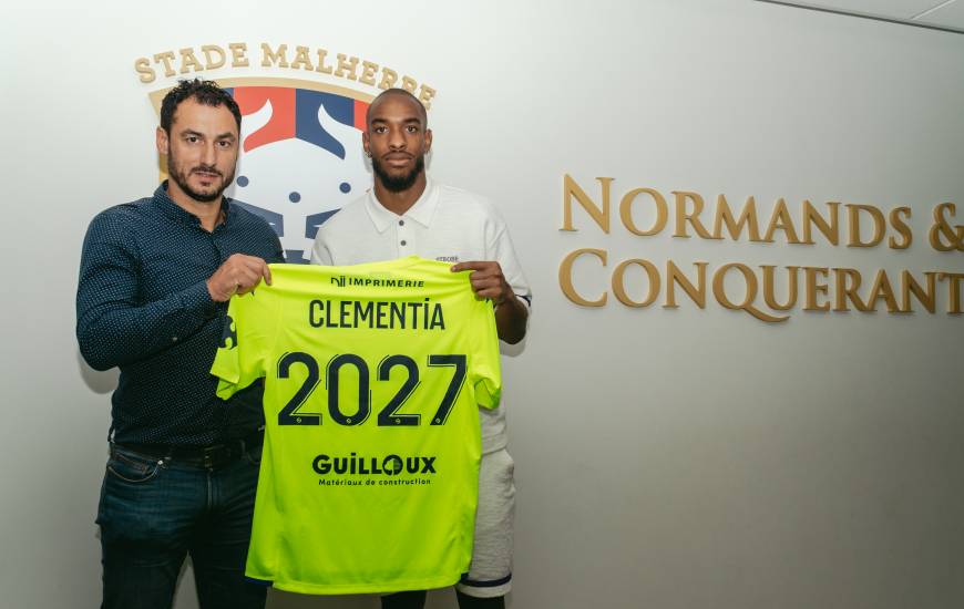 Yannis Clementia a prolongé son contrat de deux saisons supplémentaires avec le Stade Malherbe Caen