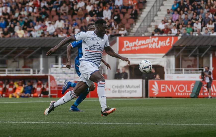 Alexandre Mendy a inscrit son troisième but en trois rencontres de Ligue 2 BKT cette saison