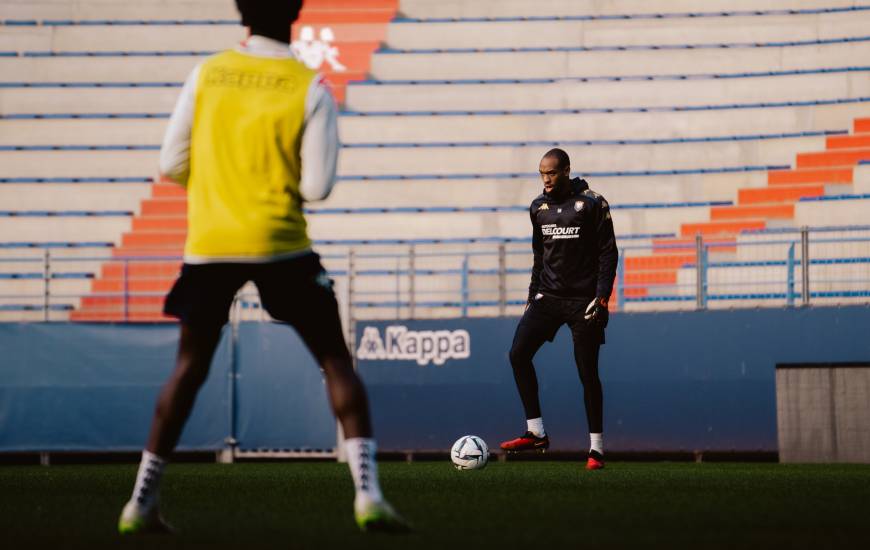 L'entraînement de vendredi après-midi devrait se dérouler à huis-clos sur la pelouse du stade d'Ornano