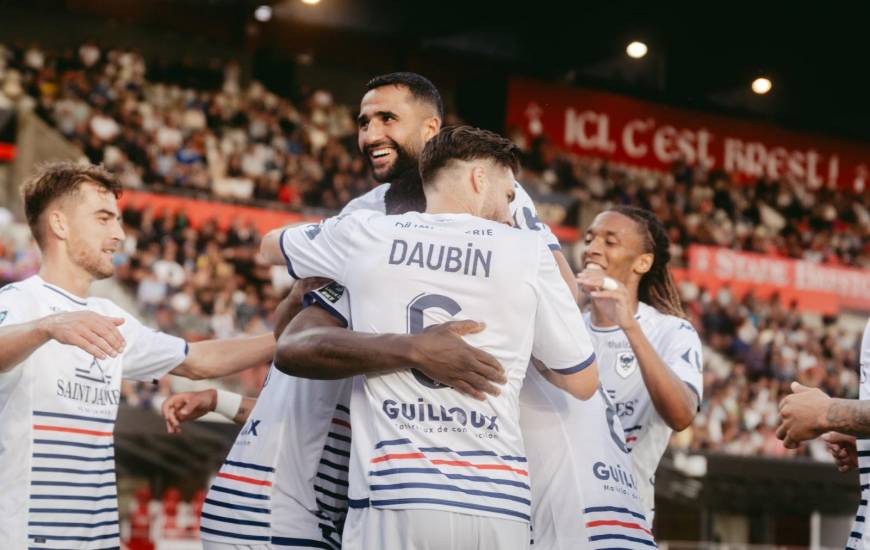 Le Stade Malherbe Caen reste en tête de la Ligue 2 BKT après ce troisième succès de suite