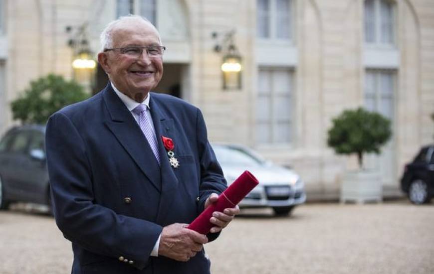 Fidèle supporter du Stade Malherbe Caen, Louis Mexandeau est décédé ce lundi à l'âge de 92 ans (© France 3 Normandie)