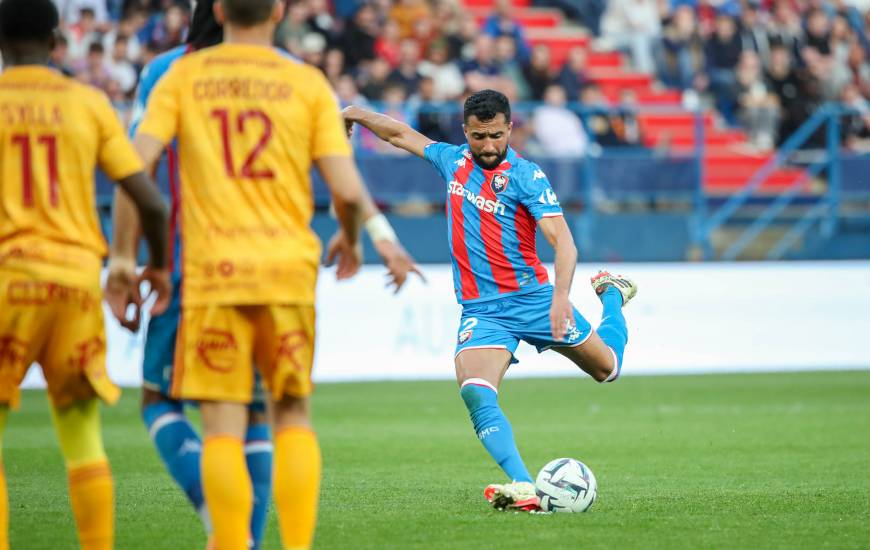 Ali Abdi a vu son centre contré pour l'ouverture du score face à Rodez samedi soir