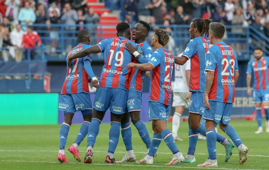 Alexandre Mendy a inscrit les trois buts du Stade Malherbe Caen face à l'AC Ajaccio samedi soir