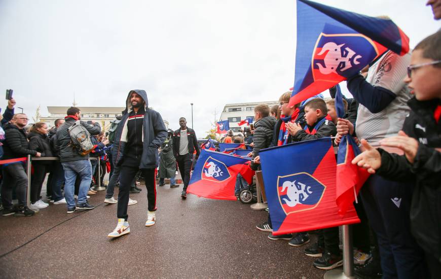 Les joueurs du Stade Malherbe Caen effectueront leur arrivée au stade sur l'esplanade demain aux alentours de 19h00
