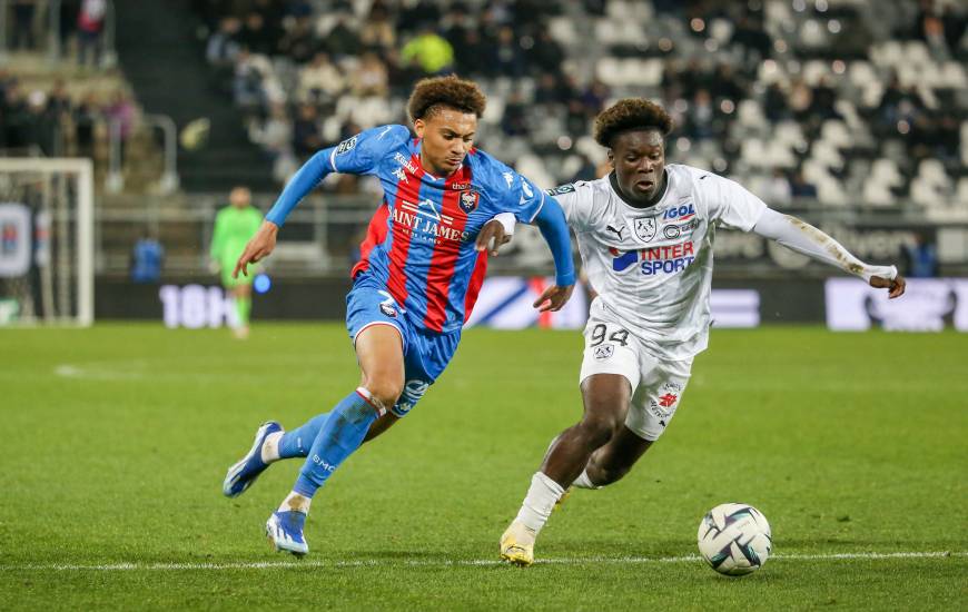 Tidiam Gomis est entré en fin de rencontre hier au stade de la Licorne face à l'Amiens SC (0-0)