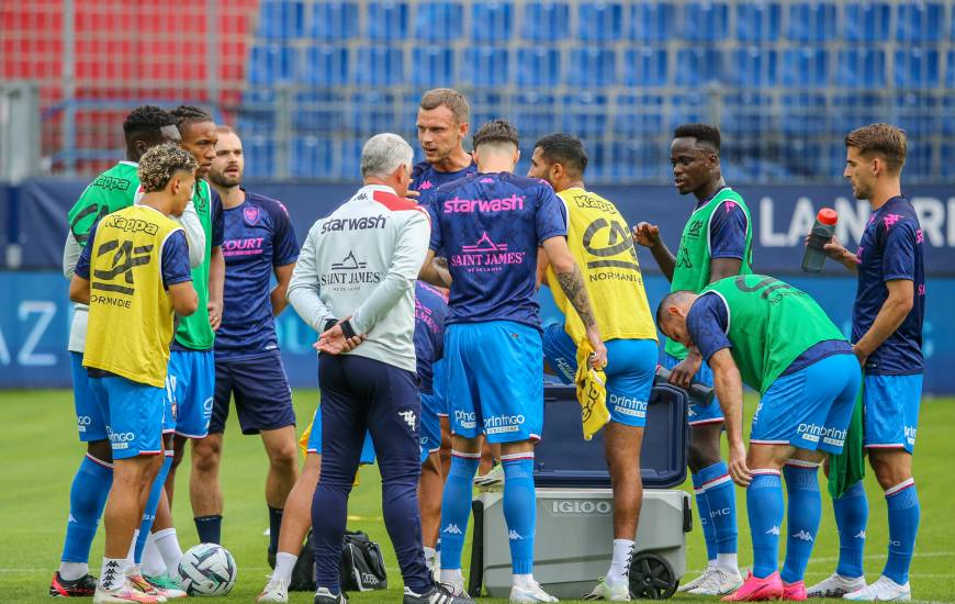 Les 18 joueurs qui effectuent le déplacement à Brest sont ceux qui ont affronté le Pau FC la semaine dernière