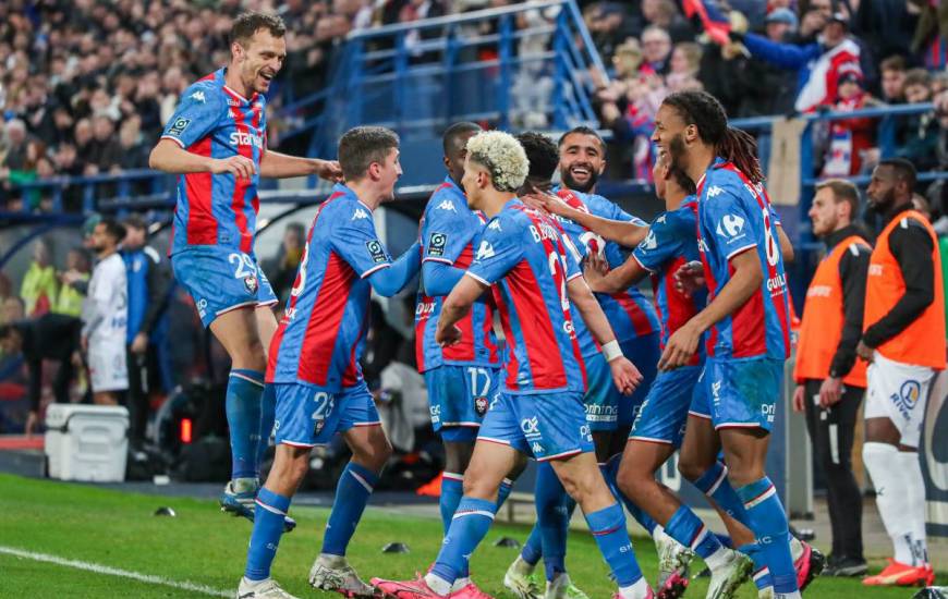 La joie des Caennais après le second but marqué par Alexandre Mendy