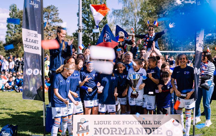 LES U13 FÉMININES DU STADE MALHERBE CAEN SACRÉES LORS DE LA FINALE RÉGIONALE