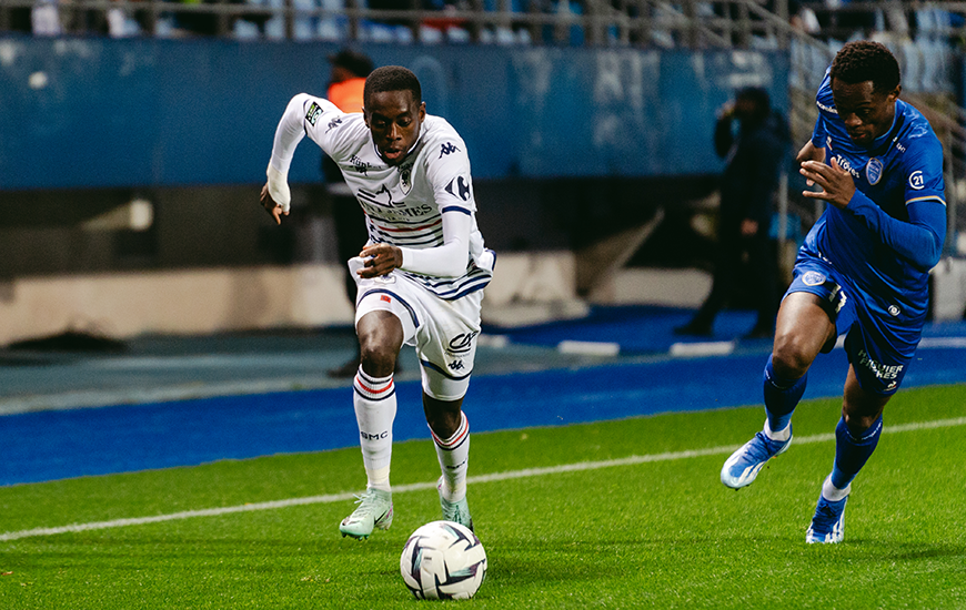 Godson Kyeremeh s'est heurté au gardien de l'ESTAC samedi soir à l'occasion de la 13e journée de Ligue 2 BKT