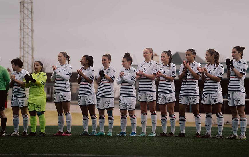 Hilde Van Herwijnen et les féminines du Stade Malherbe Caen ont un point d'avance sur le CA Paris, premier rélégable