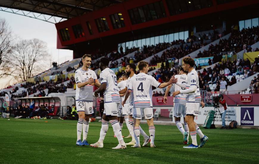 Malgré une seconde période compliquée, le Stade Malherbe Caen s'impose sur la pelouse de QRM ce soir 