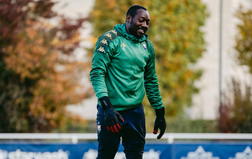 Alors qu'il évolue de temps en temps en équipe réserve, Parfait Mandanda fait partie du groupe convoqué pour le 7e tour de Coupe de France