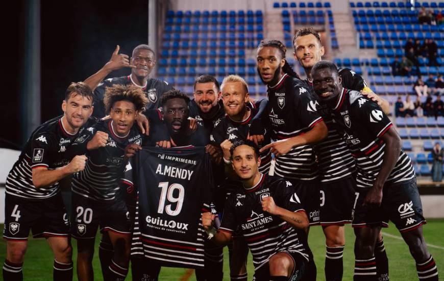 La joie des Caennais après le deuxième but inscrit par Alexandre Mendy hier soir face au FC Martigues