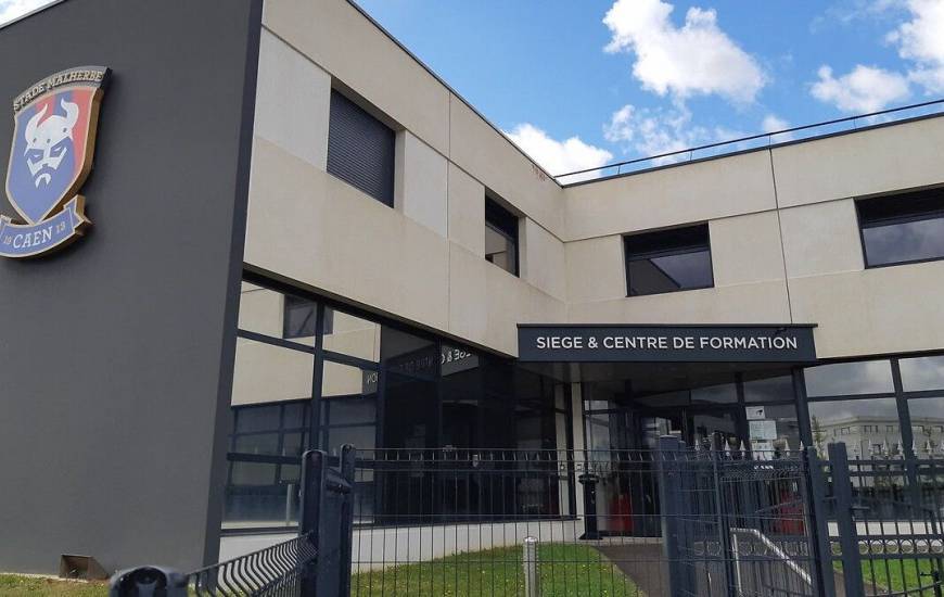 16 jeunes joueurs et joueuses du Stade Malherbe Caen ont obtenu leur BAC