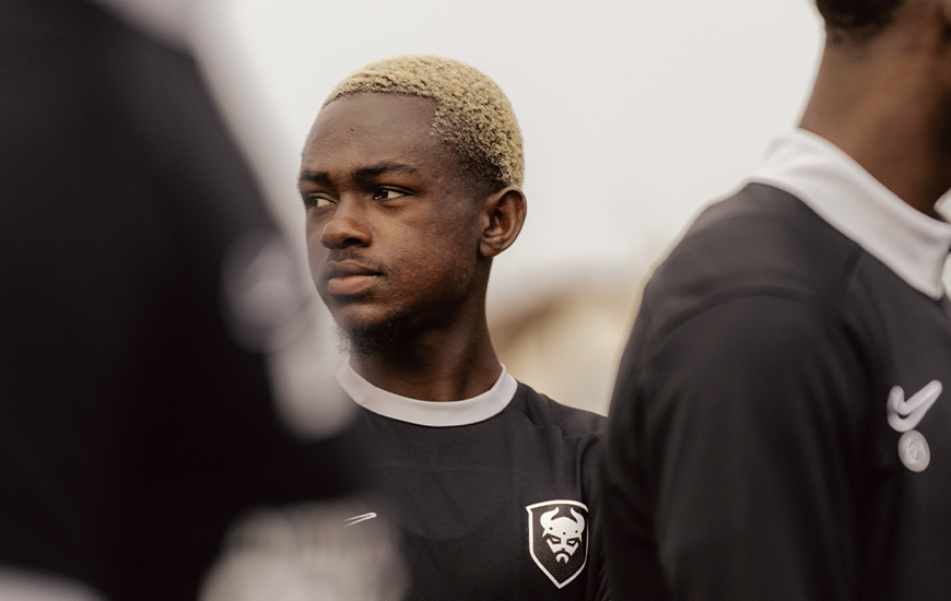 Première convocation avec le groupe professionnel pour Josué Kimboma 
