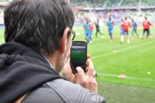 Les deux twittos invités pour la SMC FanZone ont eu accès aux coulisses du match entre Caen et Lyon en assistant, notamment, à l'échauffement des joueurs au bord du terrain.
