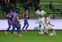 Avec six buts et quatre passes décisives en L1, l'ex-Caennais Raphaël Guerreiro, devenu international portugais cette saison, constitue une des principales armes des Merlus.