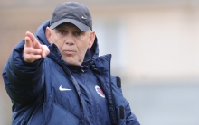 Alors que le SMC occupait la place de lanterne rouge en janvier, Patrice Garande a conduit son équipe au pied du podium de la L1 avec 30 points au compteur à mi-parcours.