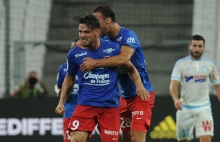 Toute la rage d'Andy Delort, ici félicité par Damien Da Dilva, après sa frappe des 20 mètres face à l'OM lors du match aller. Un but synonyme de victoire du SMC au Vélodrome.