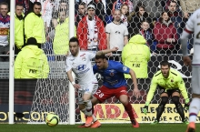 Malgré de nombreuses parades de Rémy Vercoutre, un gardien du SMC qui retrouvait son ancien club, les Caennais ont passé une après-midi difficile au Stade des Lumières.