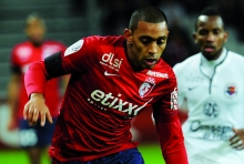 La saison dernière, Ronny Rodelin, à l'époque sous le maillot lillois, avait croisé la route du Stade Malherbe en championnat à l'occasion de la 20e journée.