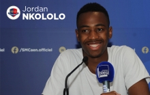 RECRUE ESTIVALE DU STADE MALHERBE CAEN, JORDAN NKOLOLO A ÉTÉ PRÉSENTÉ, CE VENDREDI 26 JUIN, À LA PRESSE RÉGIONALE. IL PORTERA LE NUMÉRO 8 SOUS LES COULEURS MALHERBISTES.
