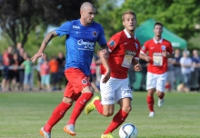 Première réalisation sous ses nouvelles couleurs pour Vincent Bessat ; l'ancien nantais ayant inscrit le but du break pour le Stade Malherbe.