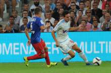 Victime d'une agression lundi soir à proximité de son domicile, Florian Thauvin - bien que choqué - devrait bel et bien figurer dans le onze de départ de Rudi Garcia.
