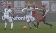 Sorti diminué à Bordeaux, le week-end dernier, Renaud Cohade - qui s'est entraîné normalement cette semaine - devrait pouvoir tenir sa place contre le Stade Malherbe.