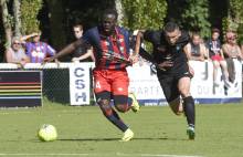 A la lutte, ici, avec Mathieu Duhamel lors du Trophée des Normands, Ismaël Diomandé a disputé deux mi-temps comme milieu défensif lors des deux premiers matches amicaux.