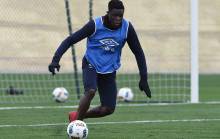 Blessé à la cuisse droite à Metz le 15 avril, Romain Genevois a repris les entraînements collectifs ce mercredi matin.