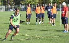 Laissé au repos en milieu de semaine pour le déplacement à Angers à cause de douleurs aux ischios et au genou, Nicolas Seube réintègre le groupe de Patrice Garande.