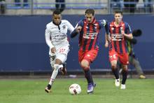 En l'absence de Julien Féret qui jouera avec la réserve, le milieu de terrain composé de Nicolas Seube, Jonathan Delaplace et Jean-Victor Makengo pourrait être reconduit.