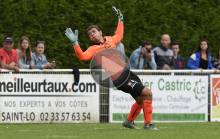Du haut de ses 17 ans, Thomas Callens a disputé son premier match avec l'équipe professionnelle. Après 60', il a été relayé par Louis Deschateaux dans les cages caennaises.