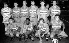 Willy Görter, Hippolyte Dangbeto, Benoît Cauet et Xavier Gravelaine (accroupis au 1er rang) ; Philippe Montanier, Christophe Point, Stéphane Paille, Hubert Fournier, Philippe Avenet et Yvan Lebourgeois (debout). On perçoit au second plan Gaby Calderon.