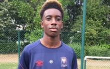 Kélian Nsona, l'attaquant des U17 nationaux du Stade Malherbe, est convoqué pour un stage à Clairefontaine du 26 février au 1er mars.