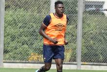 Ayant participé normalement aux deux séances ce mardi, Romain Genevois pourrait postuler à une place de titulaire en charnière centrale contre Montpellier lors de la 1re journée de championnat.