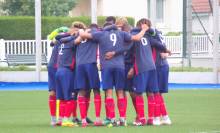 La concentration des jeunes caennais avant d'affronter l'USM Saran hier après-midi sur l'annexe 1 de Venoix