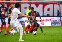 Claudio Beauvue et les caennais pensaient arracher le point du match nul mais Loick Landre a donné l'avantage aux nîmois au bout du temps additionnel