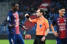 Florent Batta avec Prince Oniangué lors de la rencontre face au Nîmes Olympique au Stade Michel d'Ornano