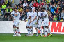 La joie collective des joueurs du Stade Malherbe après l'ouverture du scroe d'Enzo Crivelli sur la pelouse de La Beaujoire samedi soir