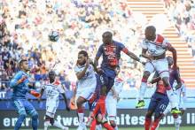 Capitaine du Stade Malherbe depuis le début de la saison, Prince Oniangué à inscrit le second but du Stade Malherbe de la tête après un coup-franc de Fayçal Fajr