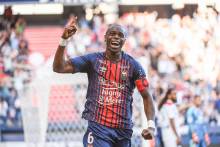 Après son but de la tête faec à l'Olympique Lyonnais, Prince Oniangué est en tête du Top But du Stade Malherbe Caen devant Saïf-Eddine Khaoui