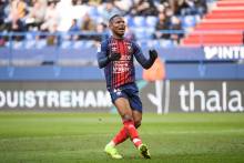Buteur le week-end dernier avec l'équipe réserve, Claudio Beauvue fait son retour dans le groupe à l'occasion du déplacement à Lyon