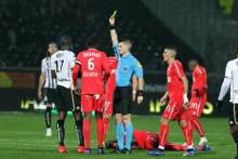 Le jeune arbitre français avait arbitré pour la première fois le Stade Malherbe Caen au mois de décembre, sur la pelouse du Angers SCO