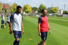 Stéphane Nado présent au quotidien auprès des joueurs du centre de formation pour suivre leurs évolutions