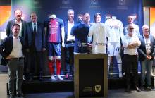 L'ensemble des partenaires maillot du SM Caen pour la saison 2018/2019 ont pris la pose.