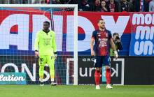La déception de Brice Samba et Jonathan Gradit après le but encaissé en première période face aux Girondins