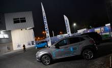 Plusieurs véhicules Hyundai étaient exposés dans l'espace hospitalités du Stade Michel d'Ornano