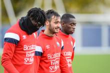 Herman Moussaki et Azzeddine Toufiqui font partie du groupe de 20 joueurs convoqué. Godson Kyeremeh devrait lui évoluer avec la réserve face à Cherbourg. 